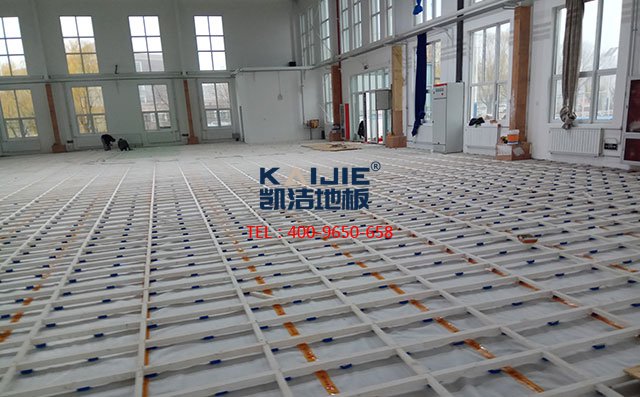 57pao国产成视频永久 天津市西青区梨园监狱体育馆运动木地板工程案例——凯洁地板