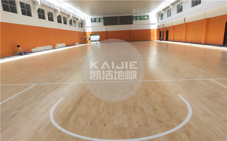 57pao国产成视频永久 广州天河区长大公路培训学校篮球馆木地板案例-凯洁体育地板