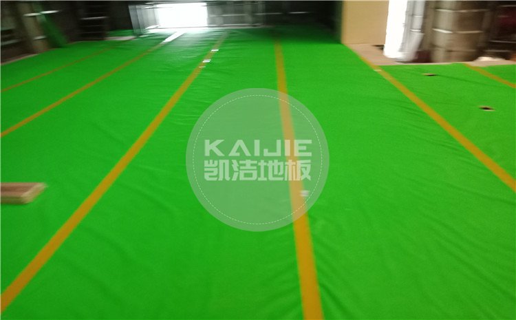 山东邹城*一中学孟子湖校区学校体育馆木地板项目——凯洁体育地板
