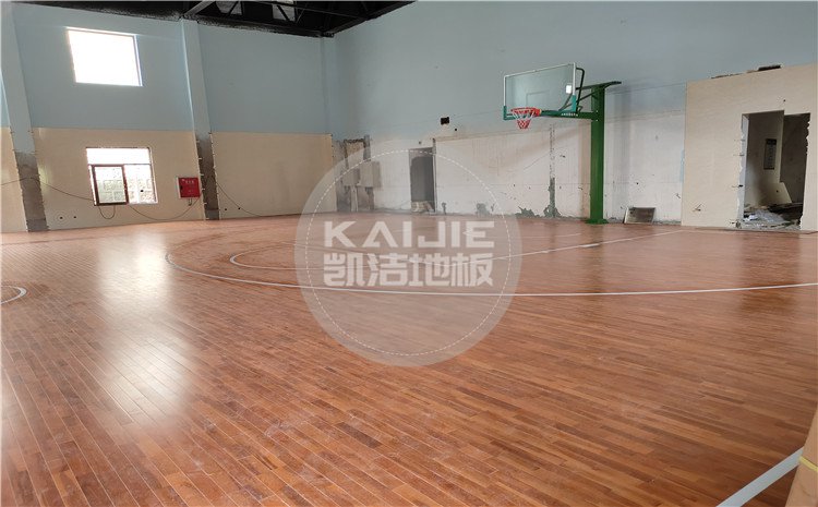 55大东北熟女啪啪嗷嗷叫 四川劳研科技有限公司篮球馆木地板案例—凯洁体育木地板厂家
