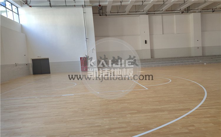 四川绵阳实验中学体育馆木地板项目-凯洁体育木地板厂家