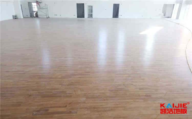 5566中文字幕亚洲精品 羽毛球馆木地板厂家哪家好——羽毛球木地板