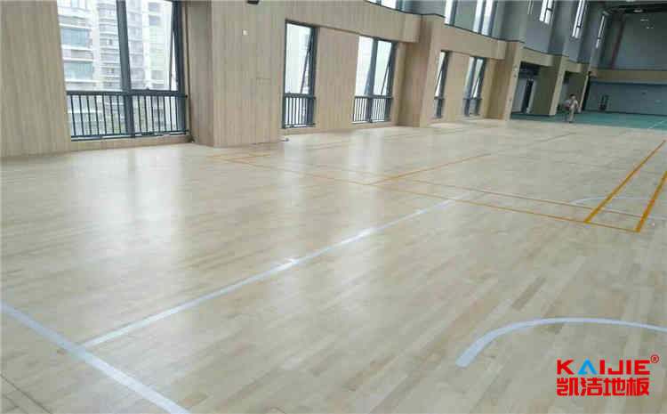55大东北熟女啪啪嗷嗷叫 篮球木地板翘曲度是什么——凯洁地板